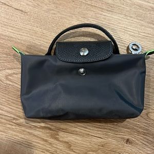 Longchamp Le Pliage pouch in graphite, used once